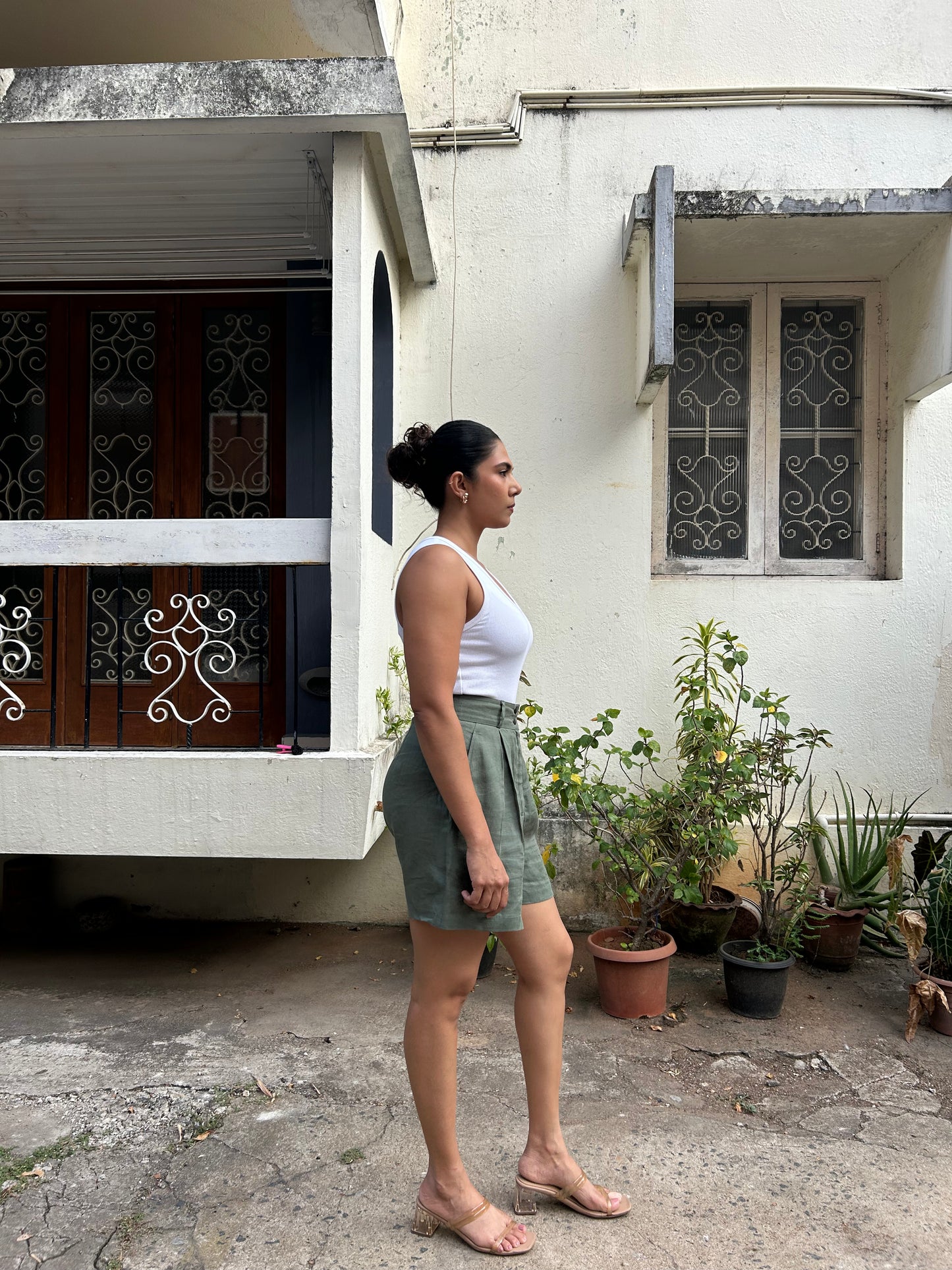 Adah - Shorts in Ivy Green