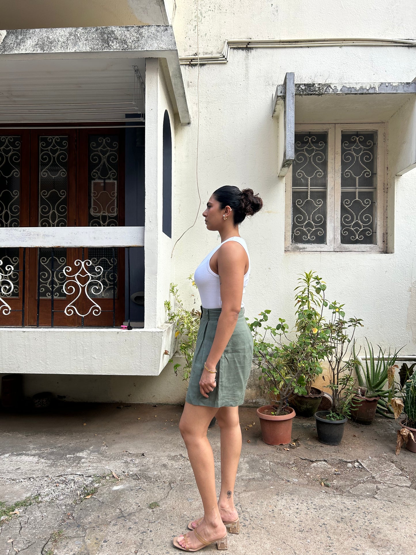 Adah - Shorts in Ivy Green