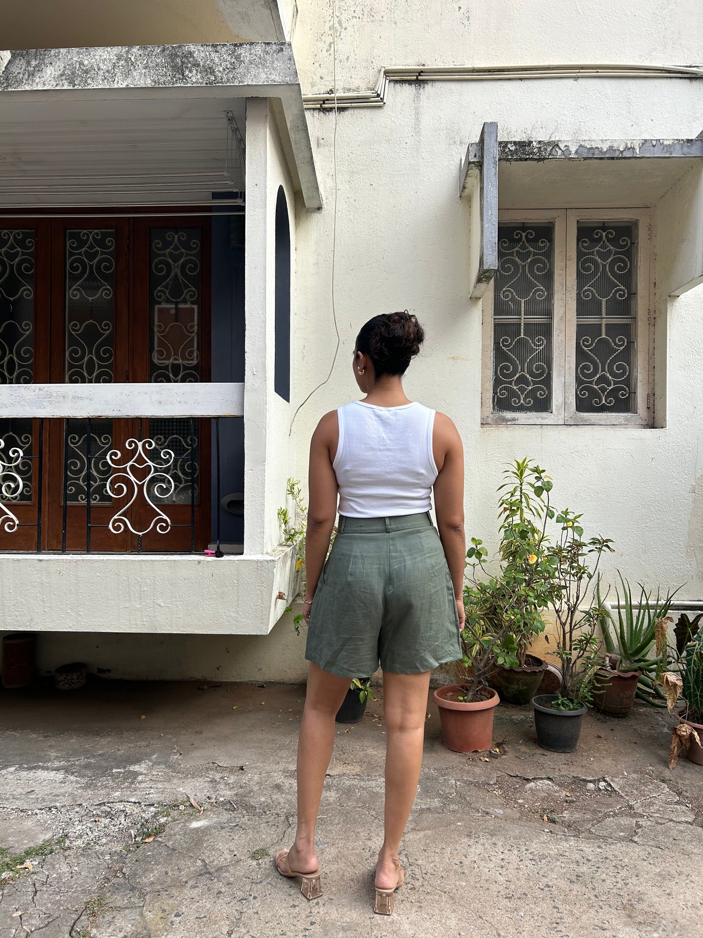 Adah - Shorts in Ivy Green