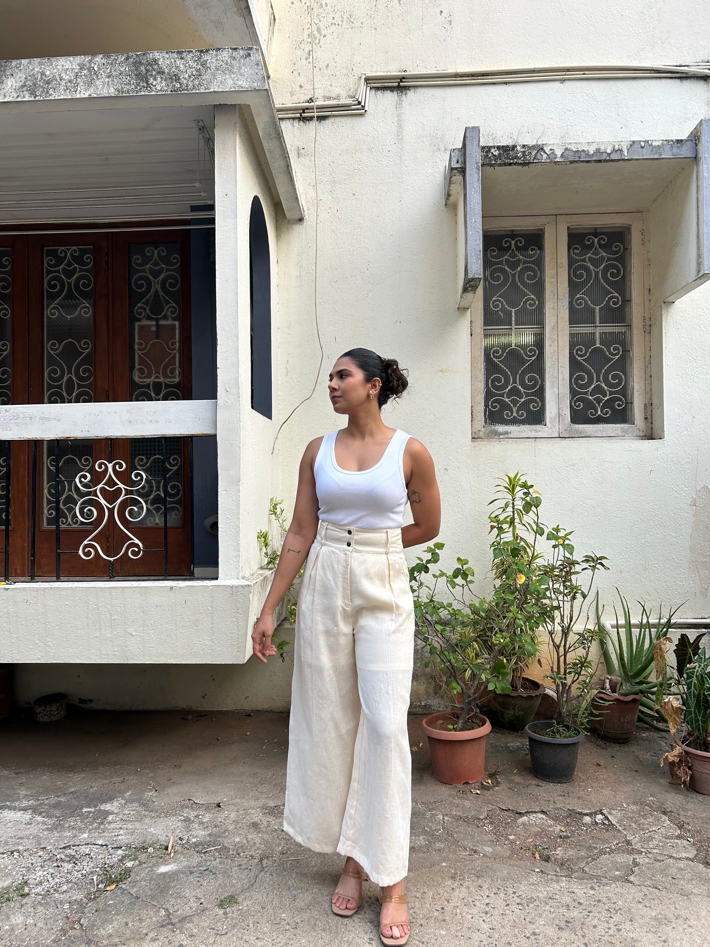 Isha - Retro Trousers in Pearl