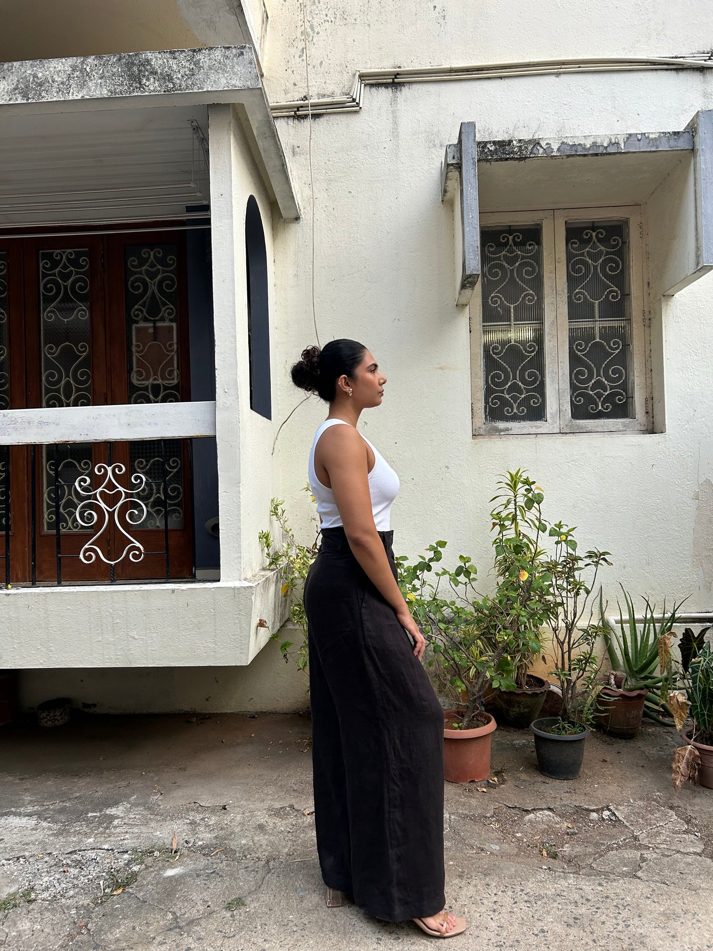Isha - Retro Trousers in Soot