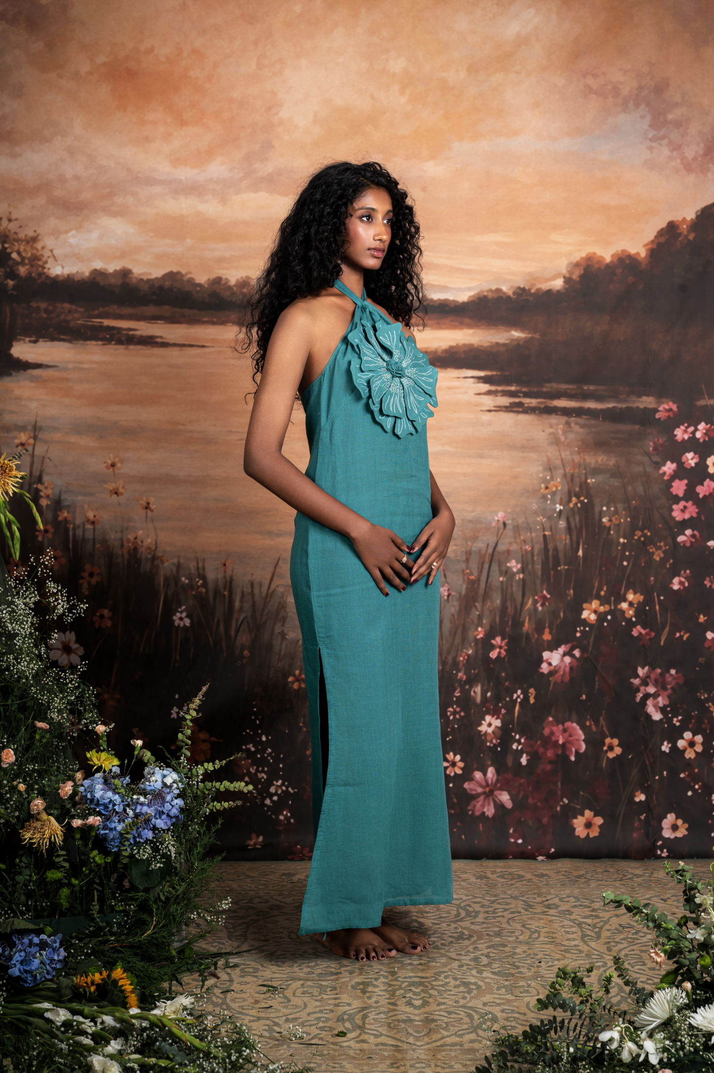 Inaaya in Juniper