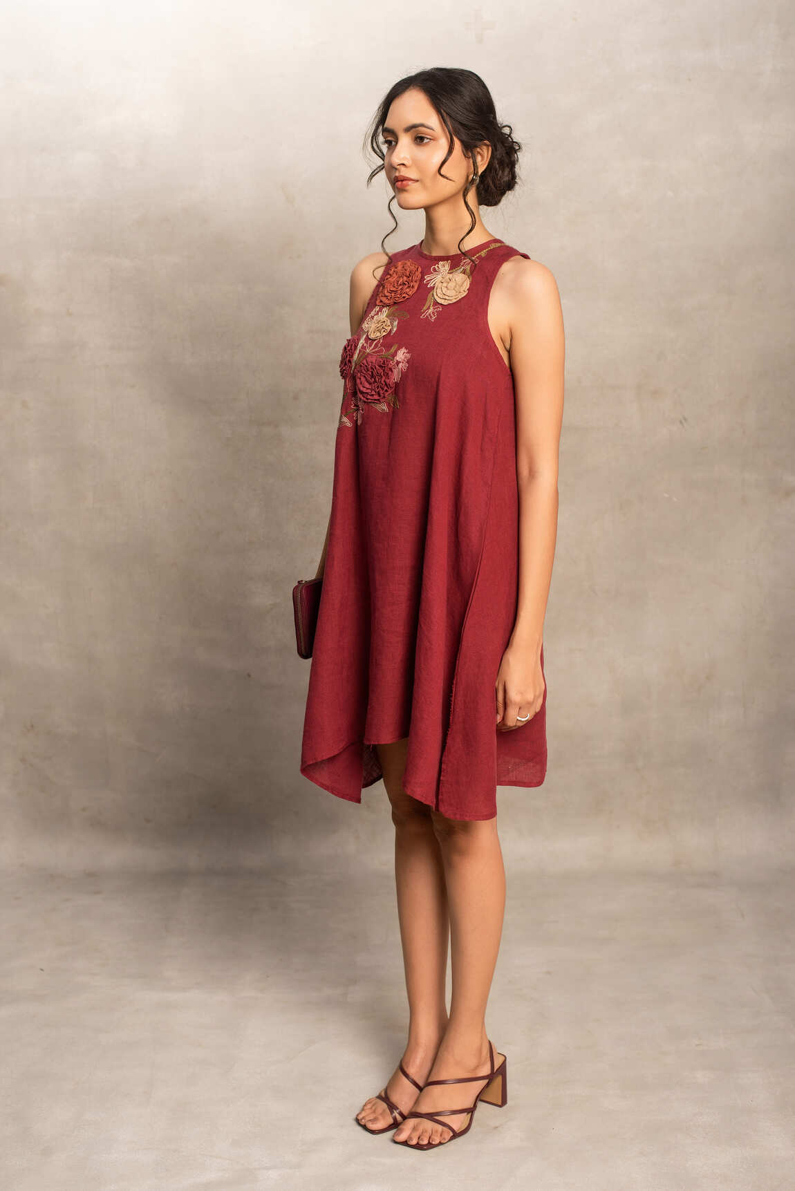 Shriya- Midi Dress in Merlot Red