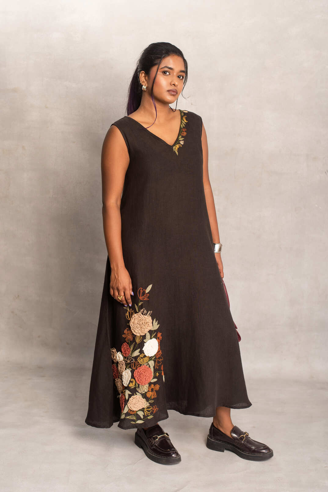 Trisha- Shift Dress in Soot