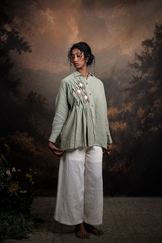 Kimaya in Quite Sage