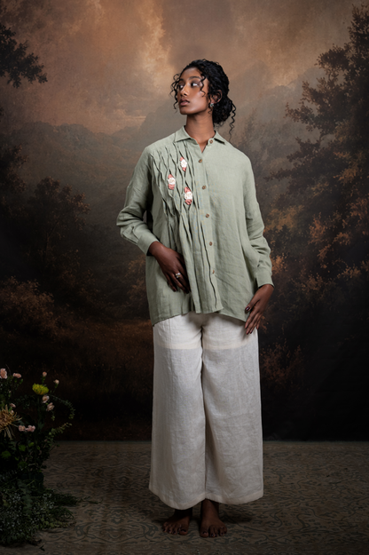 Kimaya in Quite Sage