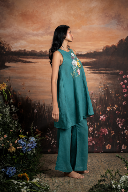 Shriya in Juniper