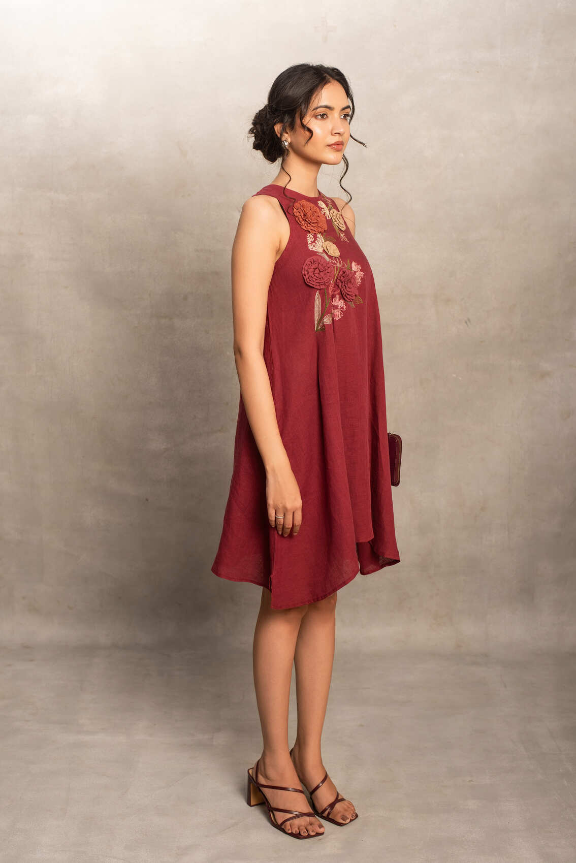 Shriya- Midi Dress in Merlot Red