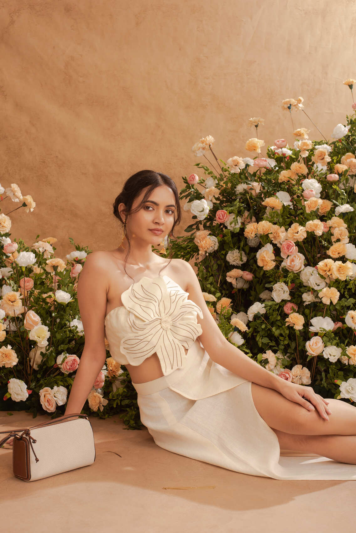 Inaaya- Flower top in Pearl